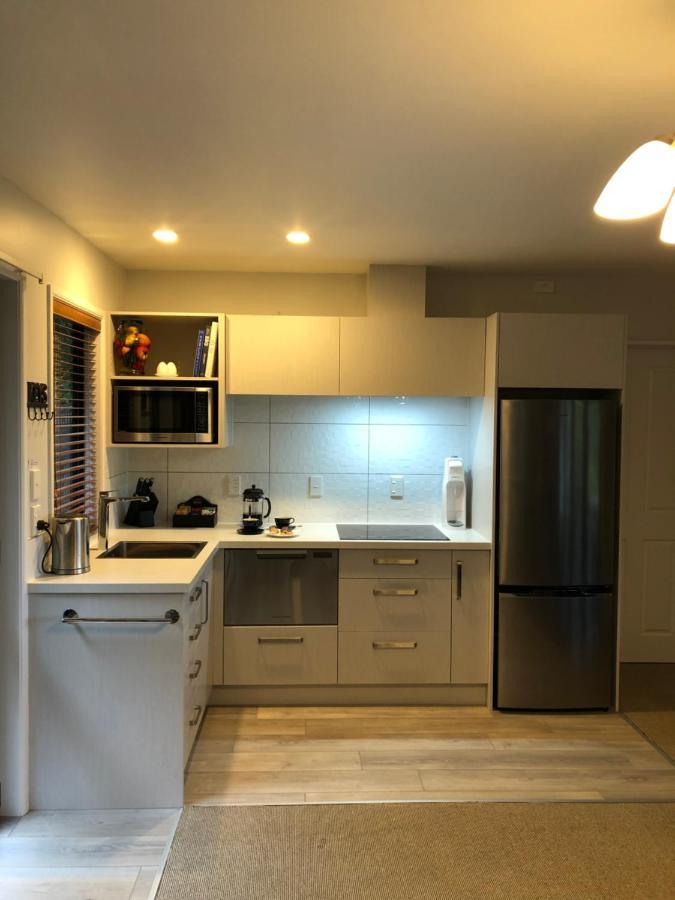 Cherrywood Cottage Akaroa Bagian luar foto